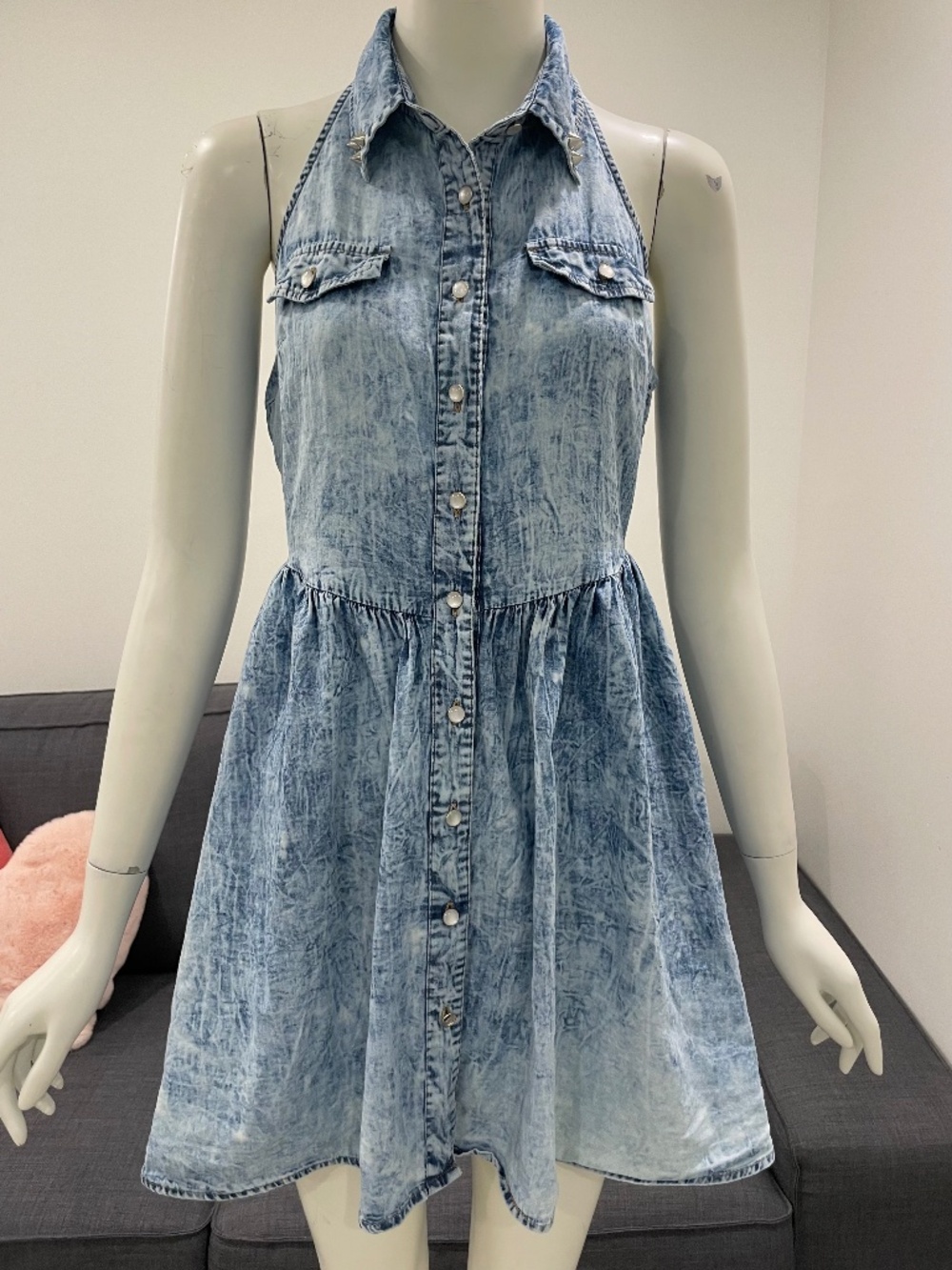 KIRRA Light Denim Look Halter Dress - Size Medium - Acid Wash Style